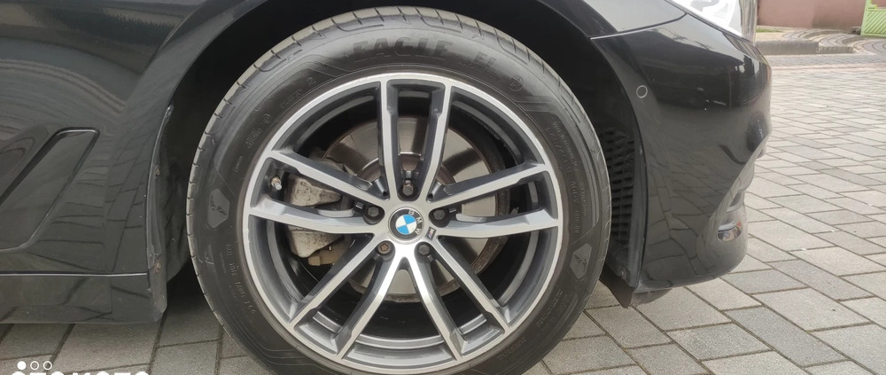 BMW Seria 5 cena 104500 przebieg: 189000, rok produkcji 2017 z Kutno małe 326